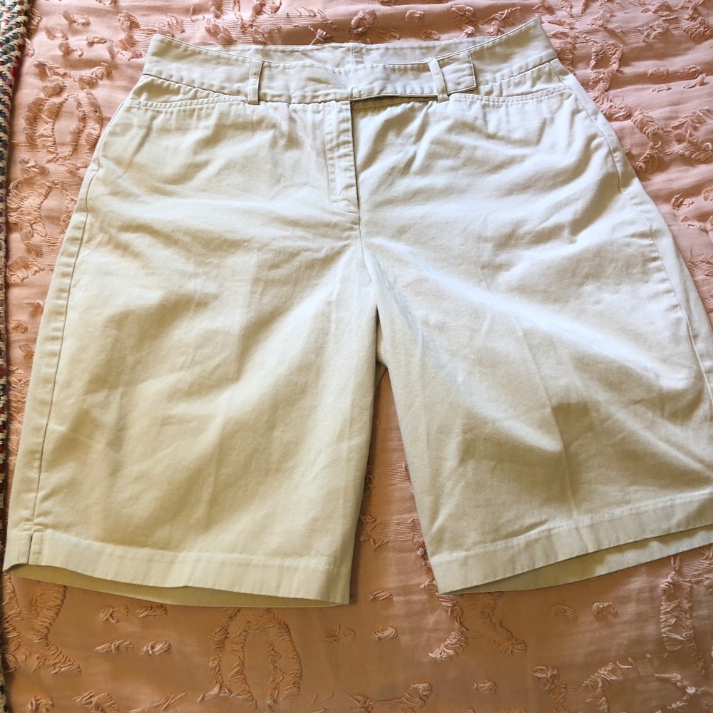 VanHeusen tan/khaki bermuda shorts, size12